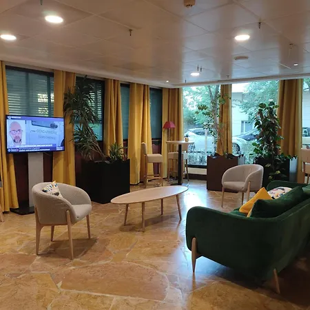 La Defense, Cozy 2 Courbevoie