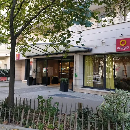 La Defense, Cozy 2 Apartment Courbevoie